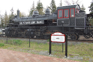 Locomotive 11 at Snoqualmie Parkway.