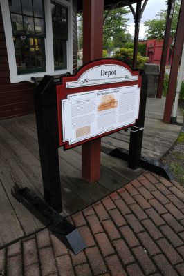 New Snoqualmie Depot interpretive sign.