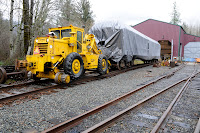 Pettibone Speedswing moves the chapel car into the CRC.